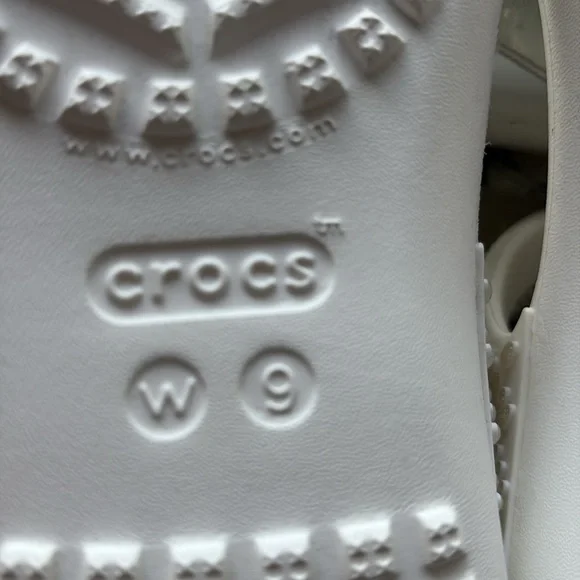 Crocs Kadee II Jewels Strappy Diamante White Sandals Women's Size 9 New - Picture 7 of 7